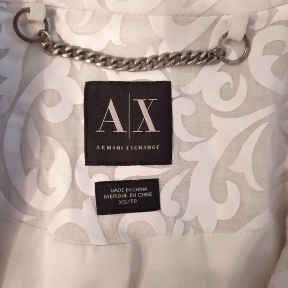 Armani Exchange White Light Short Jacket Size XS - Picture 2 of 7